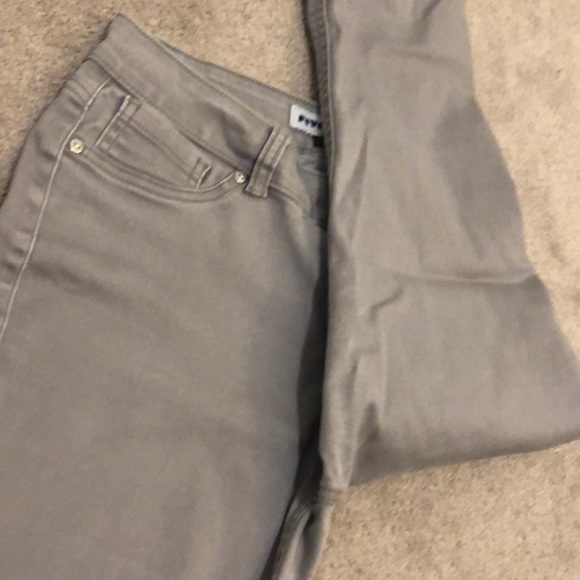 Grey pants - Picture 3 of 3